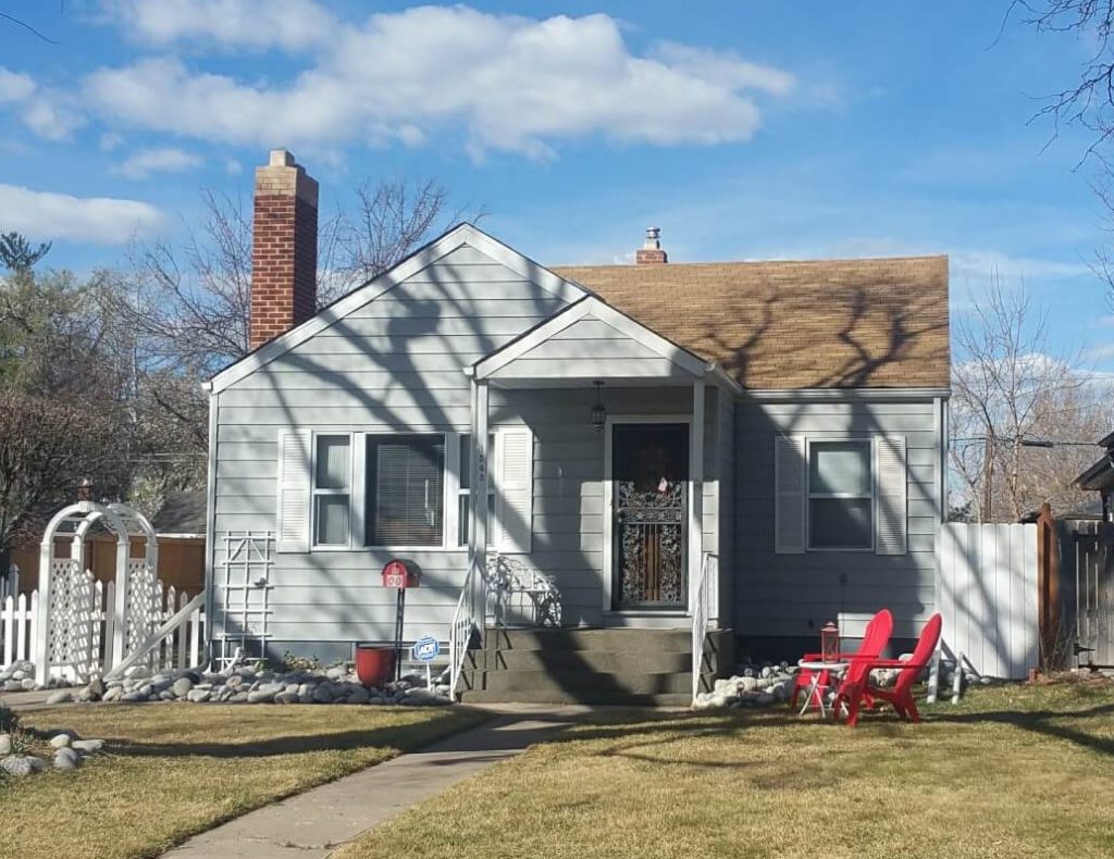Finding a Log Cabin and Frank Lloyd Wright in CoryMerrill Urban Hike