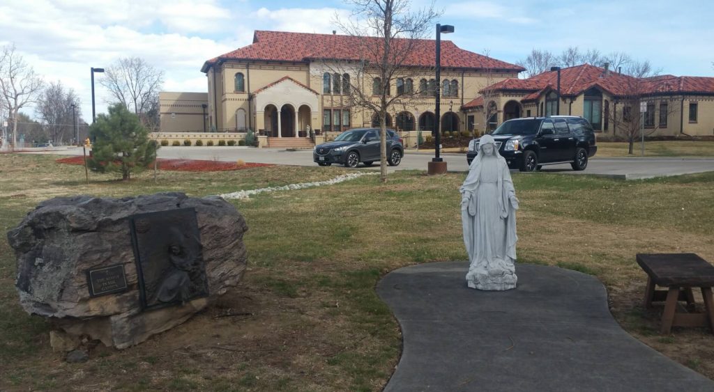 Finding a Log Cabin and Frank Lloyd Wright in CoryMerrill Urban Hike